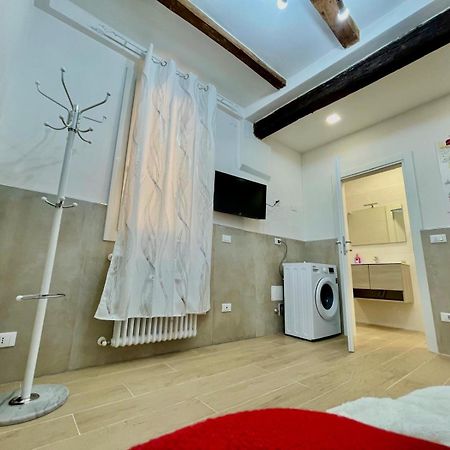 50 Tourist House Bologna - Pratello - Self Check-In Bolonha Exterior foto